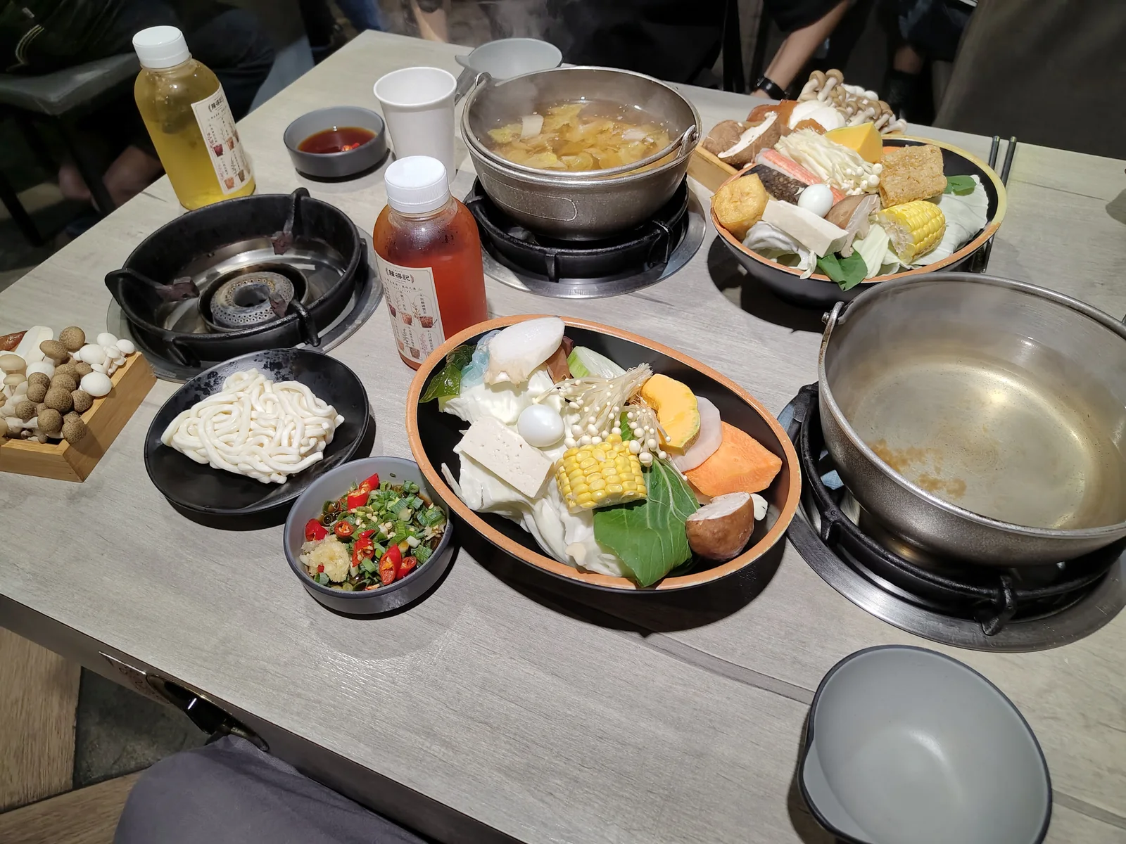 Vegetarian hotpot